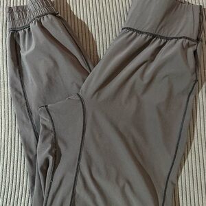 Lululemon Athletica Joggers Grey Size 6